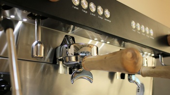 Ascaso Barista T PLUS - 3 Gruppen Siebträger Espressomaschine - Schwarz/Holz