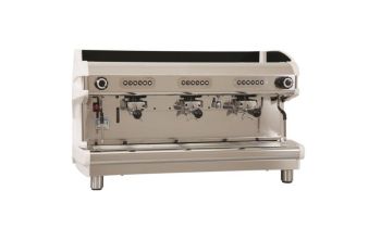 Futura F90 A3 - 3 Gruppen Espressomaschine