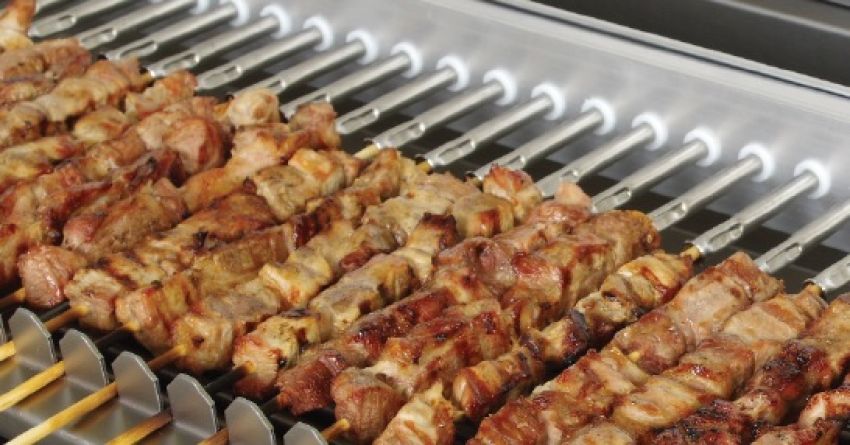 Gas Charcoal - Schaschlik grill mit Dreh Funktion, 77 Spieße Doppel mit Unterbau